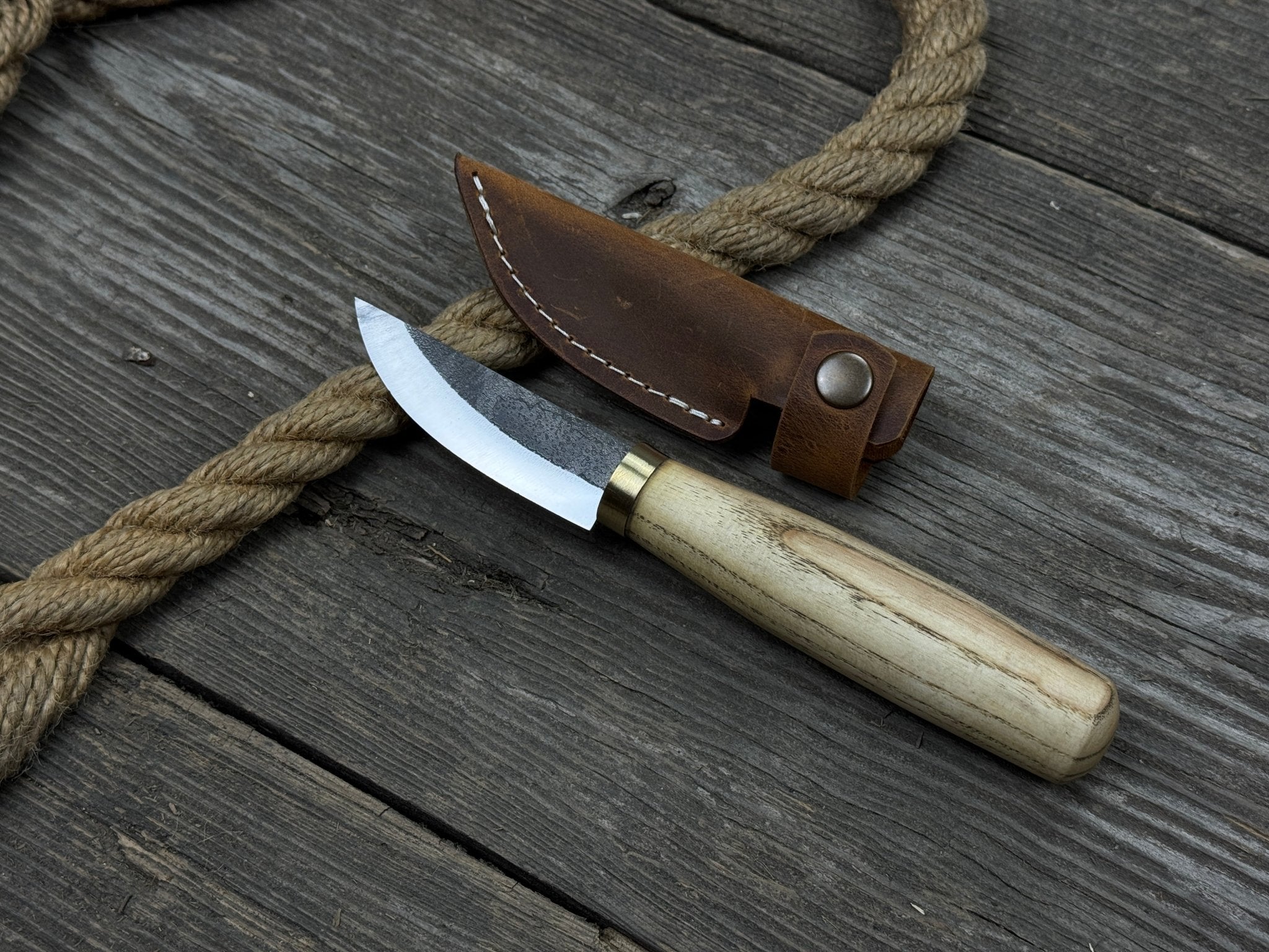 Hand - Forged Bushcraft Knife, 7.5 cm (2.9 inches) with leather sheath - 4