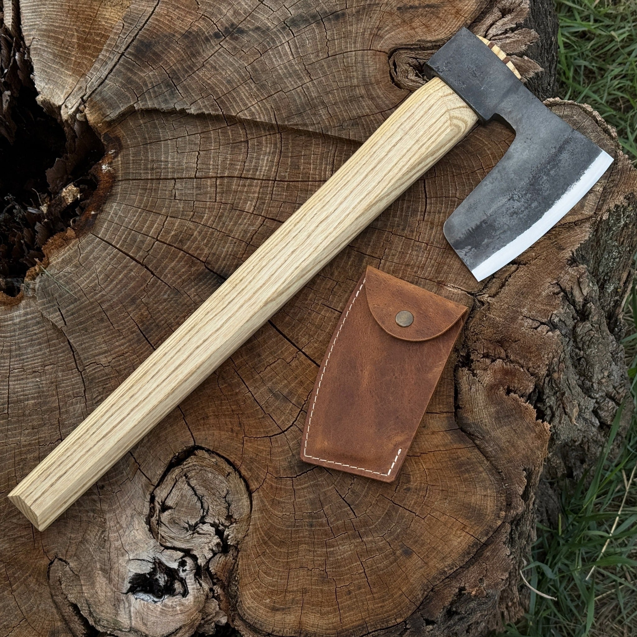 Hand - Forged Carpenter's Axe with Leather Sheath, 0.84 kg (1.85 lb) - 1