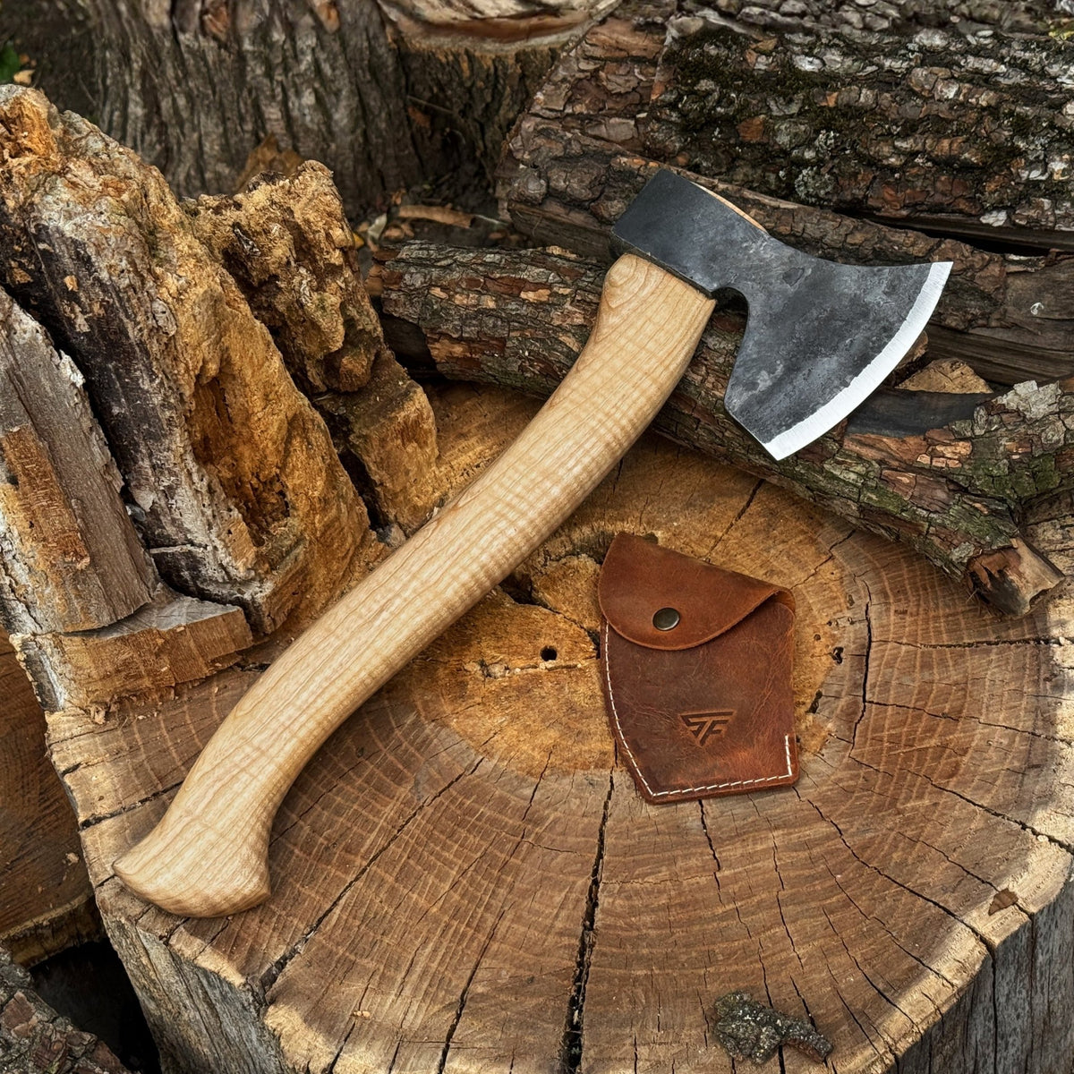 Hand-Forged Carving Axe, 1.05 kg (2.31 Ib) - 1