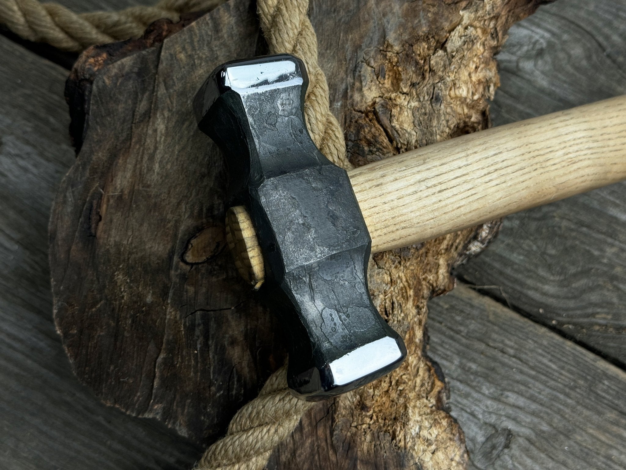 Hand - Forged Double Blacksmith's Hammer, 1 kg (2.2 lbs) - 3