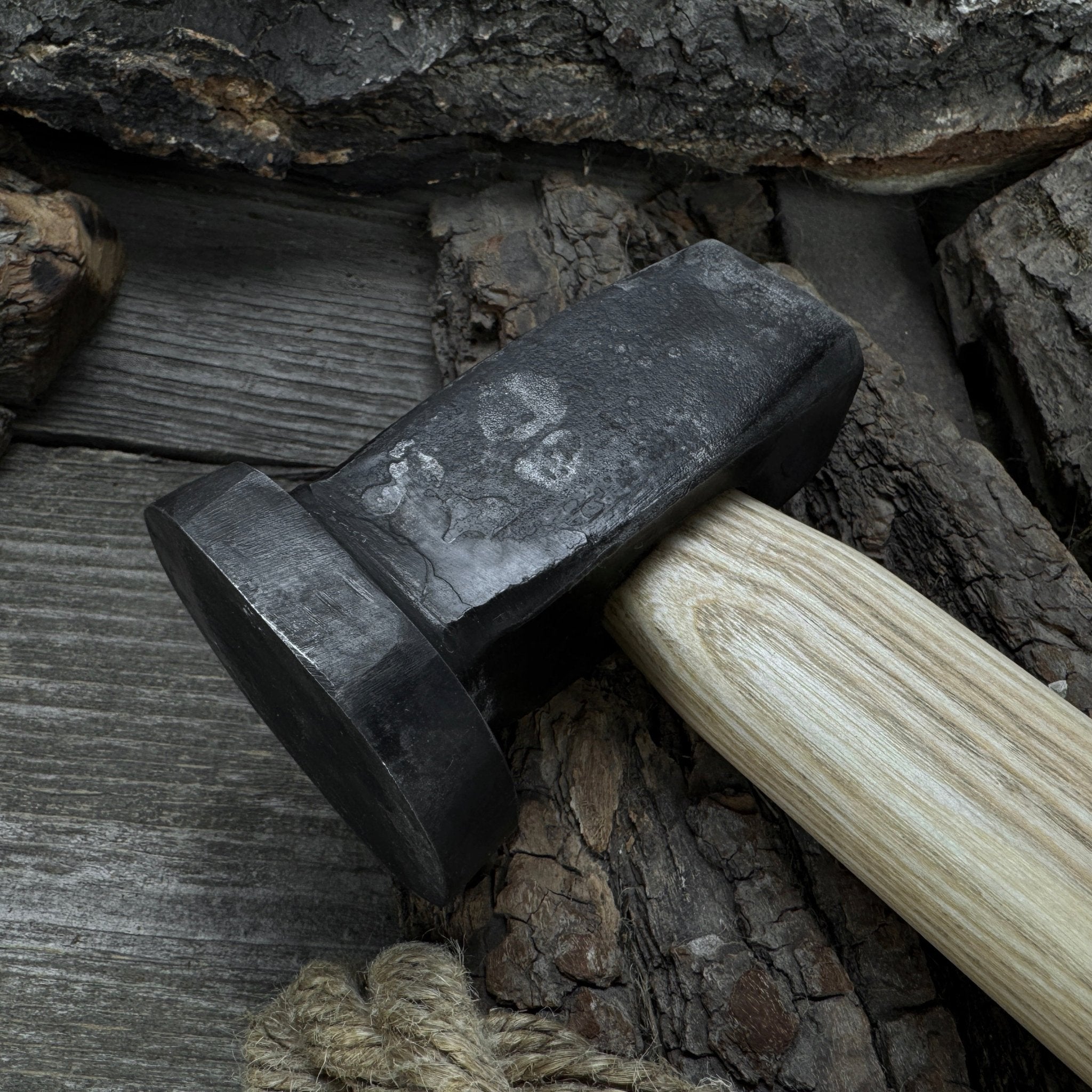 Hand - Forged Double Blacksmith's Hammer, 1.5 kg (3.3 lbs) - 1