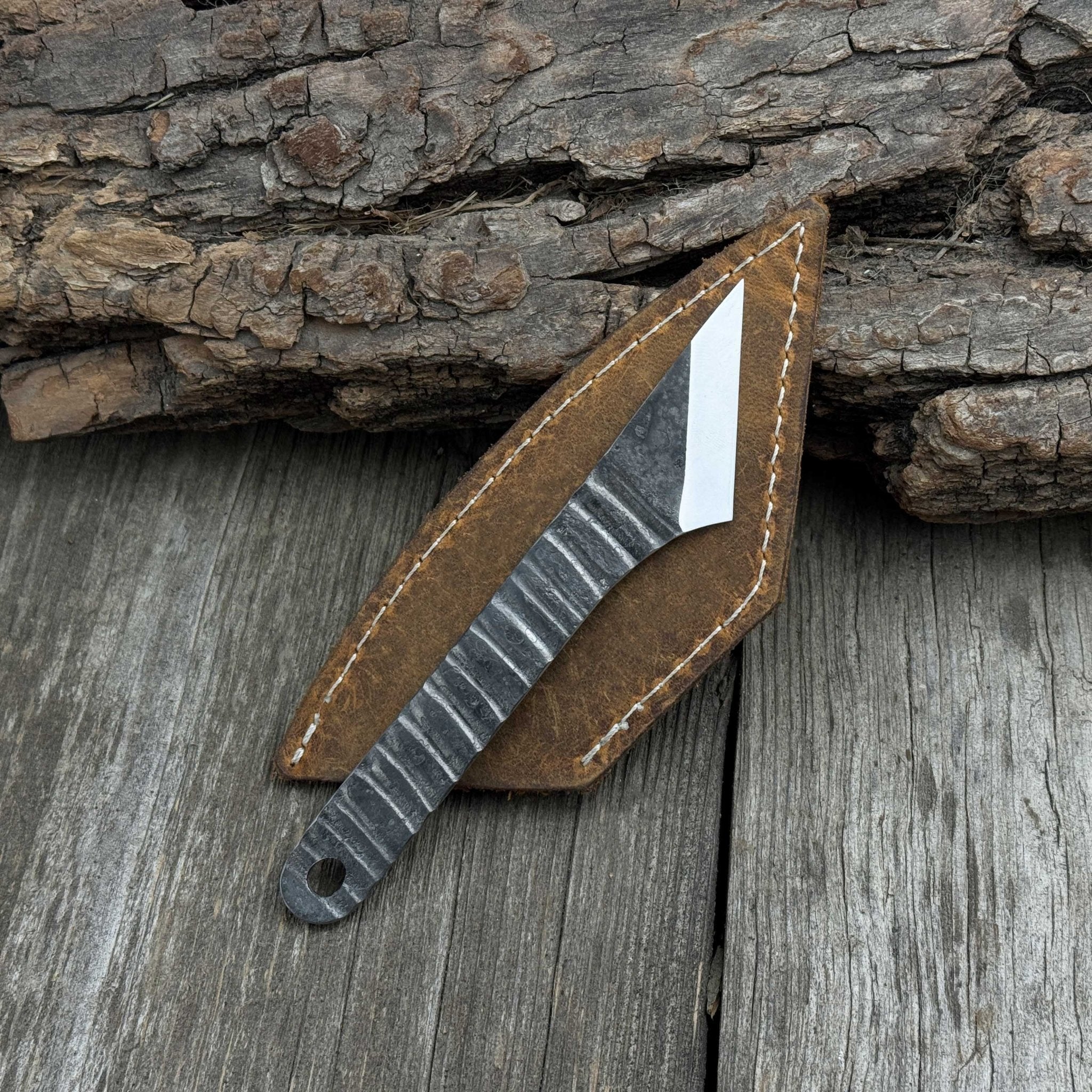 Hand - Forged Kiridashi Knife, 14 cm (5.51 inches) with Leather Sheath - 3