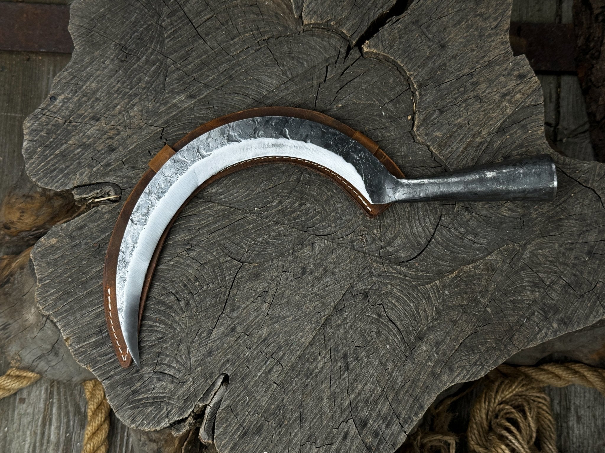 Hand - Forged Large Sickle, ⌀19 cm (7.5 inches) - 1