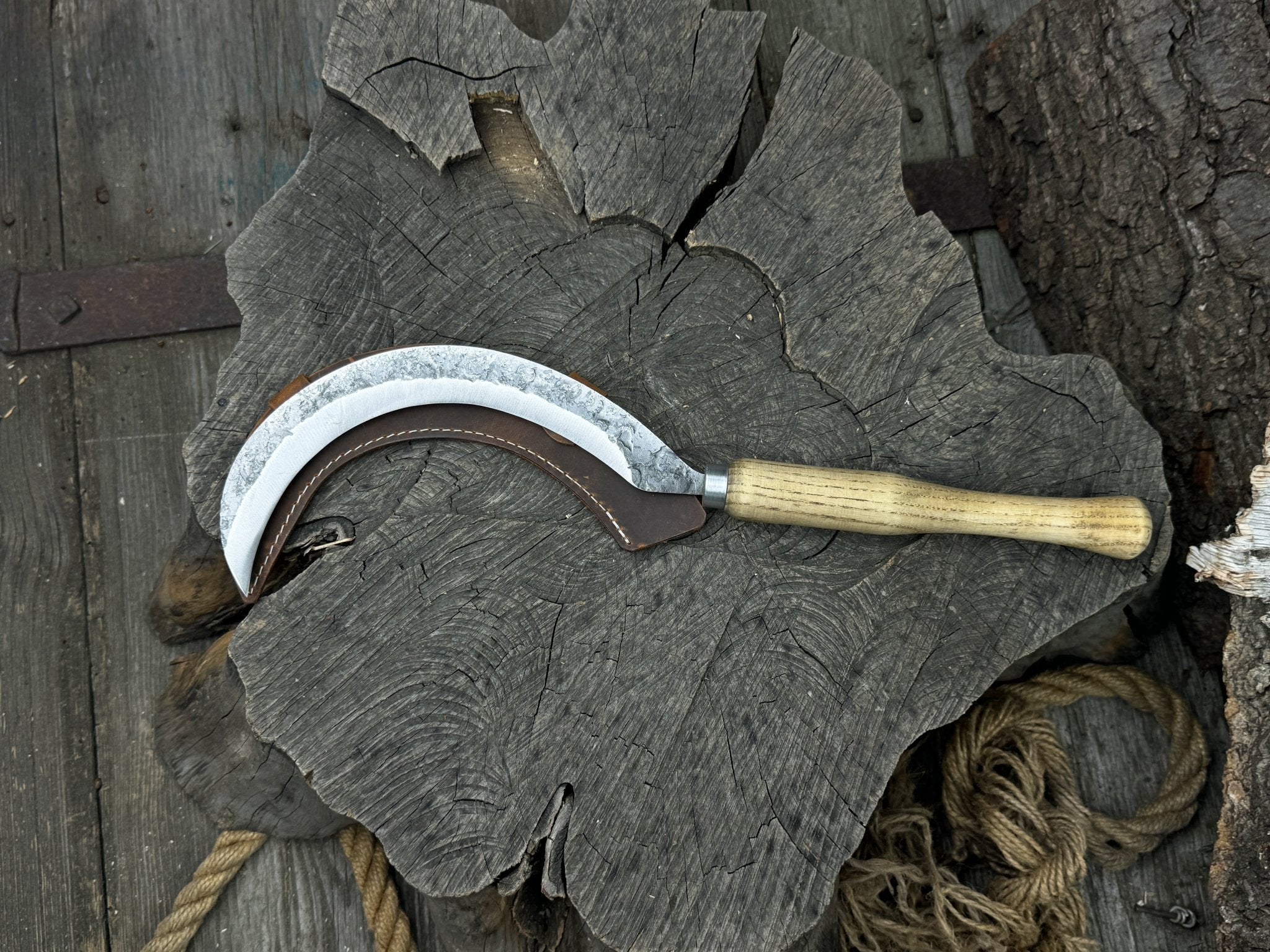 Hand - Forged Sickle, ⌀16,5 cm (6.5 inches) - 10