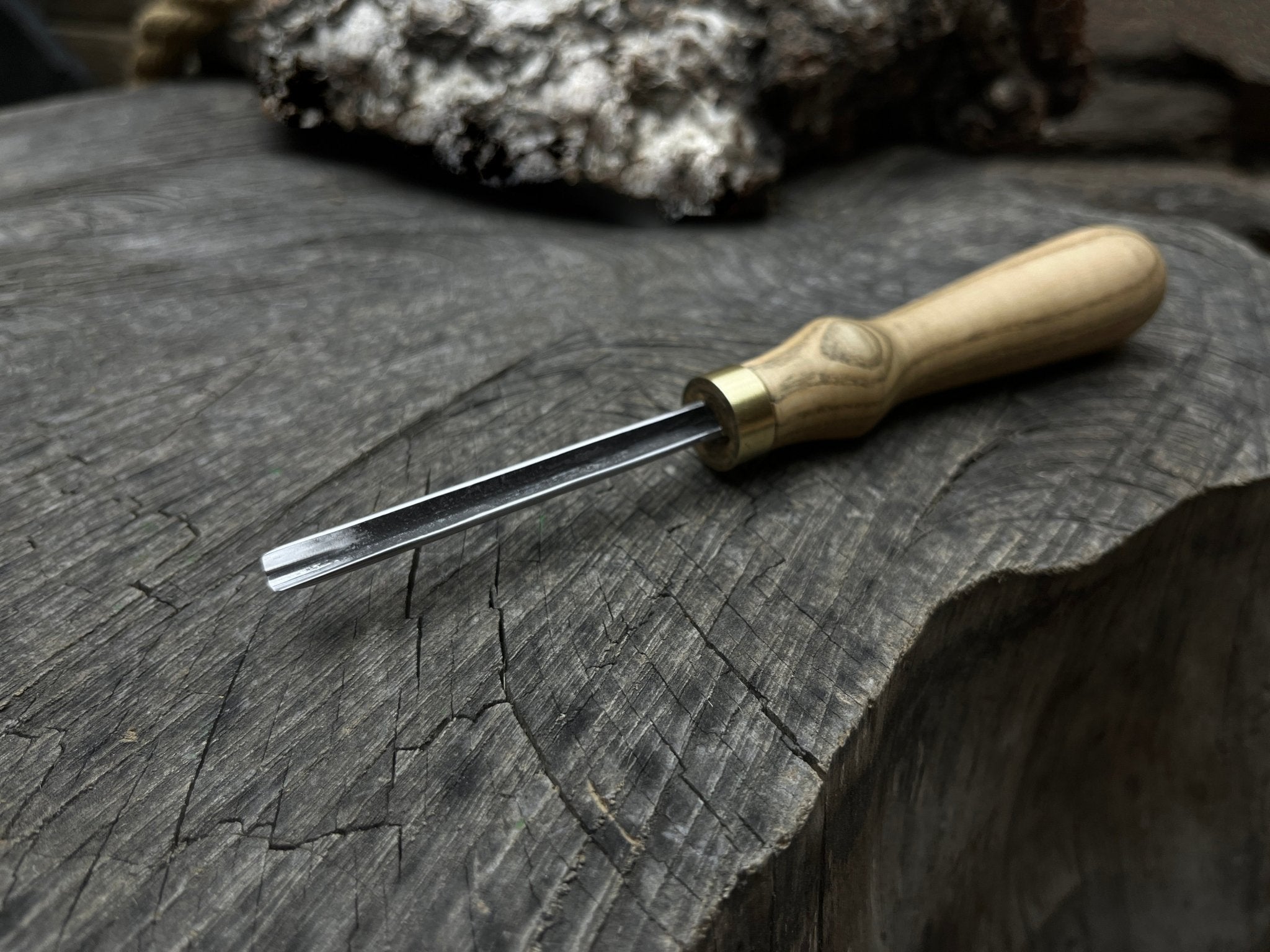 Hand - Forged Straight Gouge, 6 mm (0.24 inch) - 10