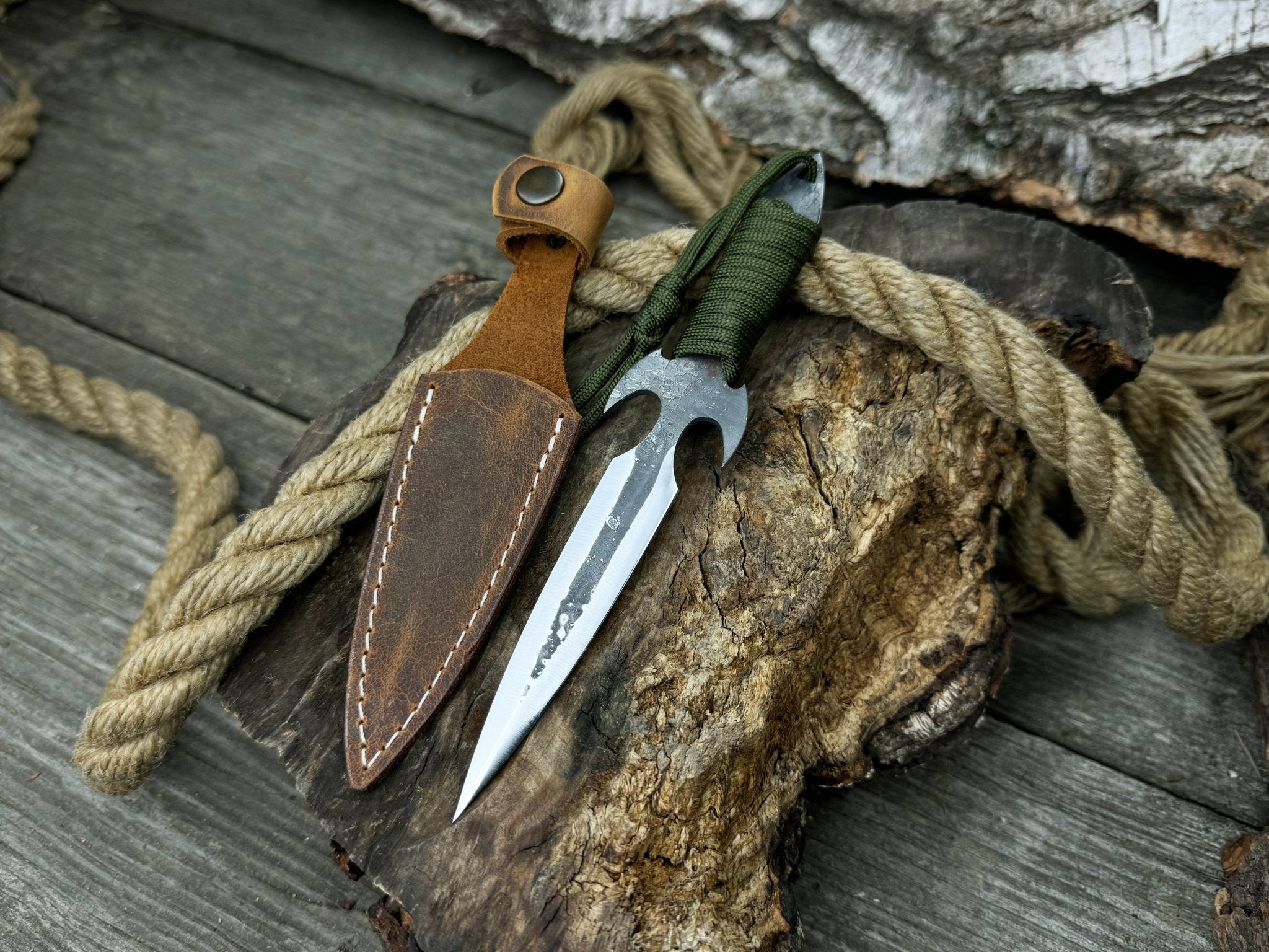 Hand - Forged Throwing Knife, 19 cm (7.48 inches) - 2