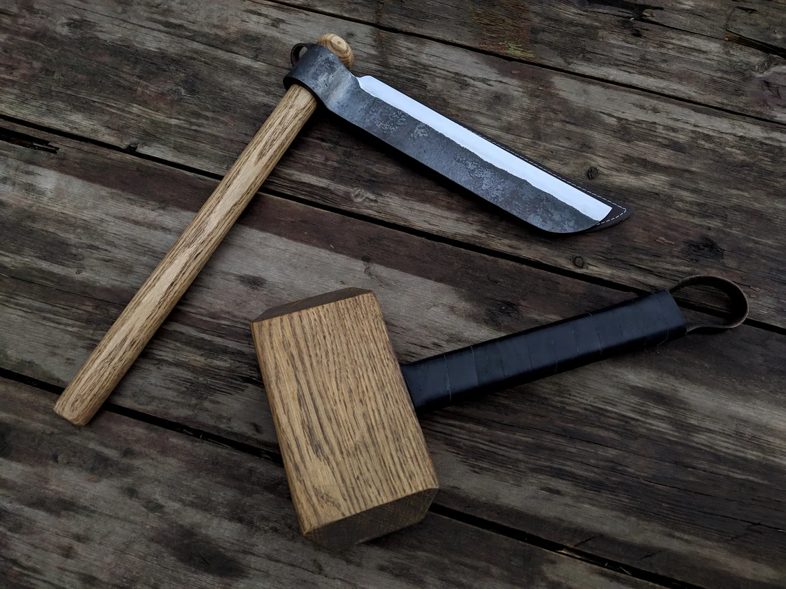 Hand-Forged Splitting Froe with Wooden Mallet - Forged Steel Tools