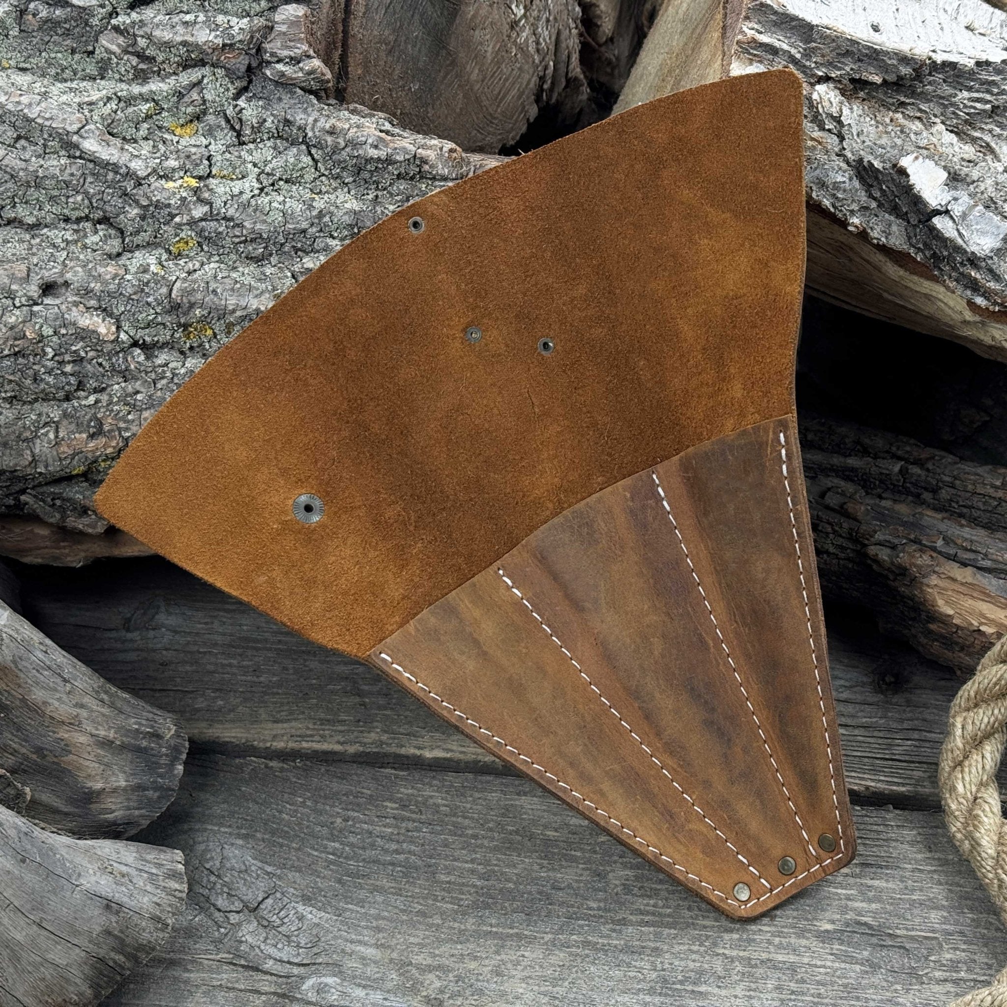 Leather Case for 3 Throwing Knives - 4