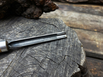 Palm - Handled Straight Gouge, 6 mm (0.24 inch) - 9