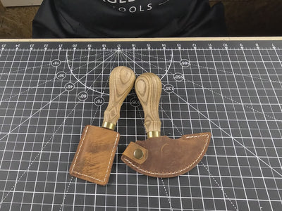 Ensemble de 2 couteaux en cuir arrondis et droits