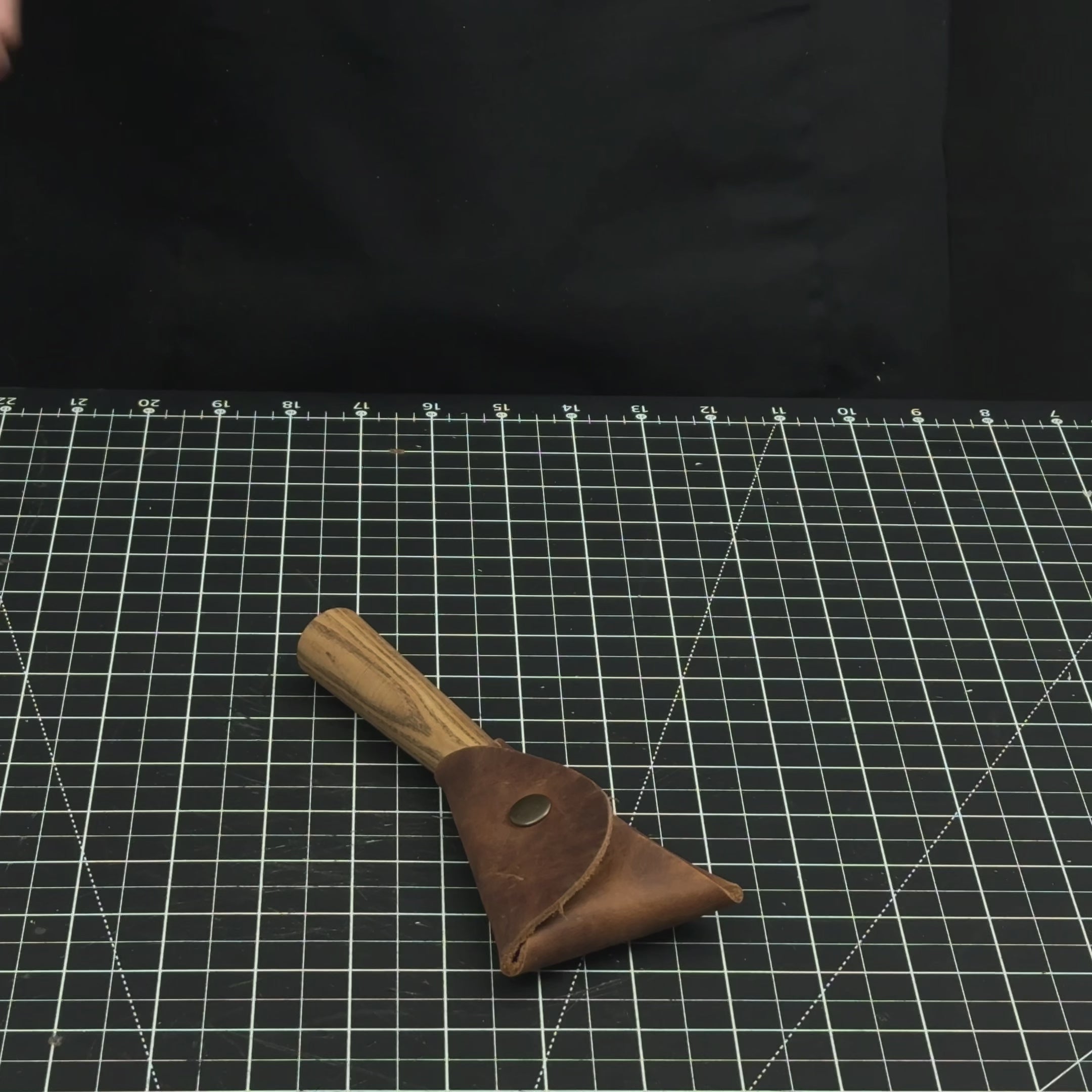 Couteau à cuillère à découper avec étui en cuir, lame de 3,5 cm (1,38 pouces)