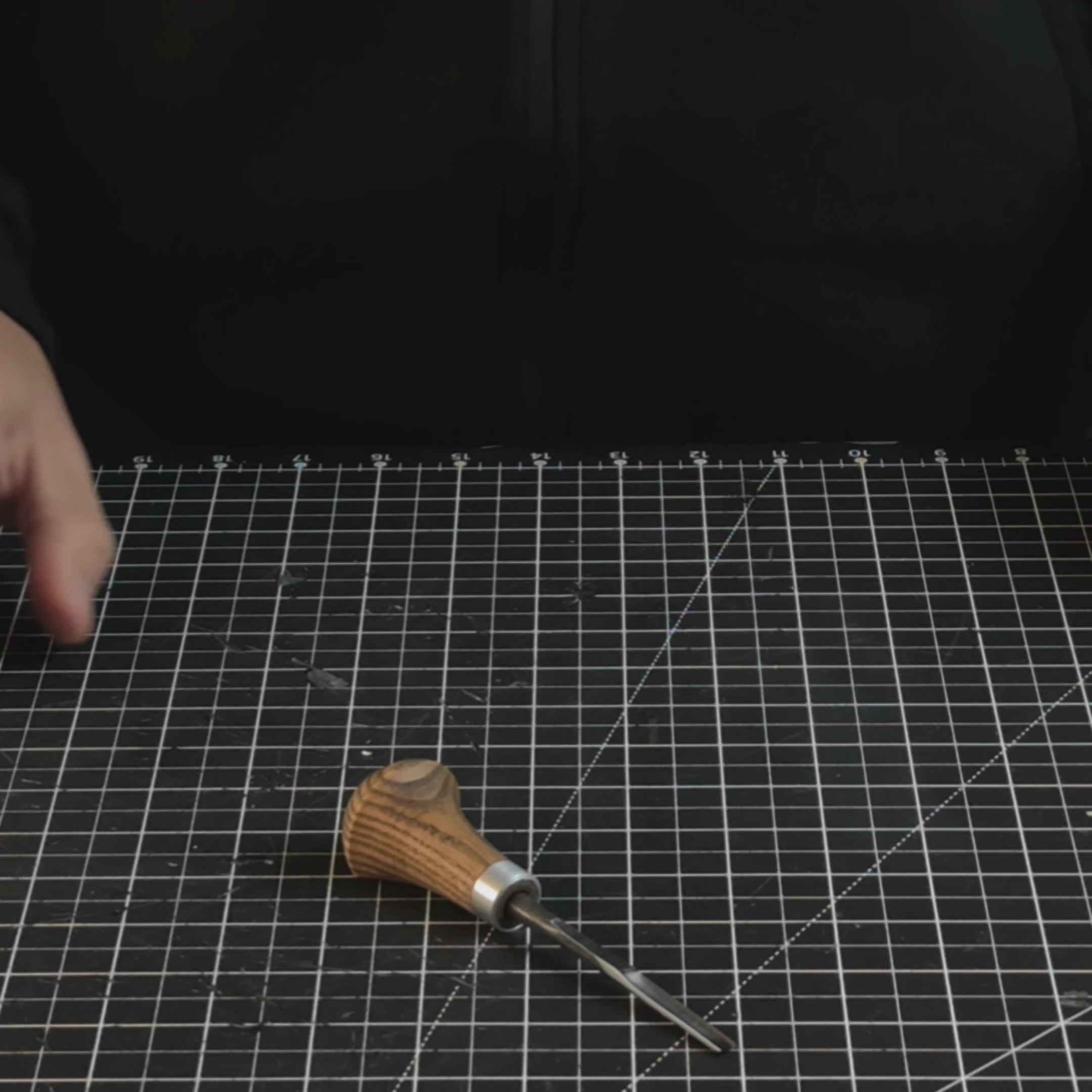 Gouge à sculpter droite avec manche en paume – 12 mm (0,47 pouces)