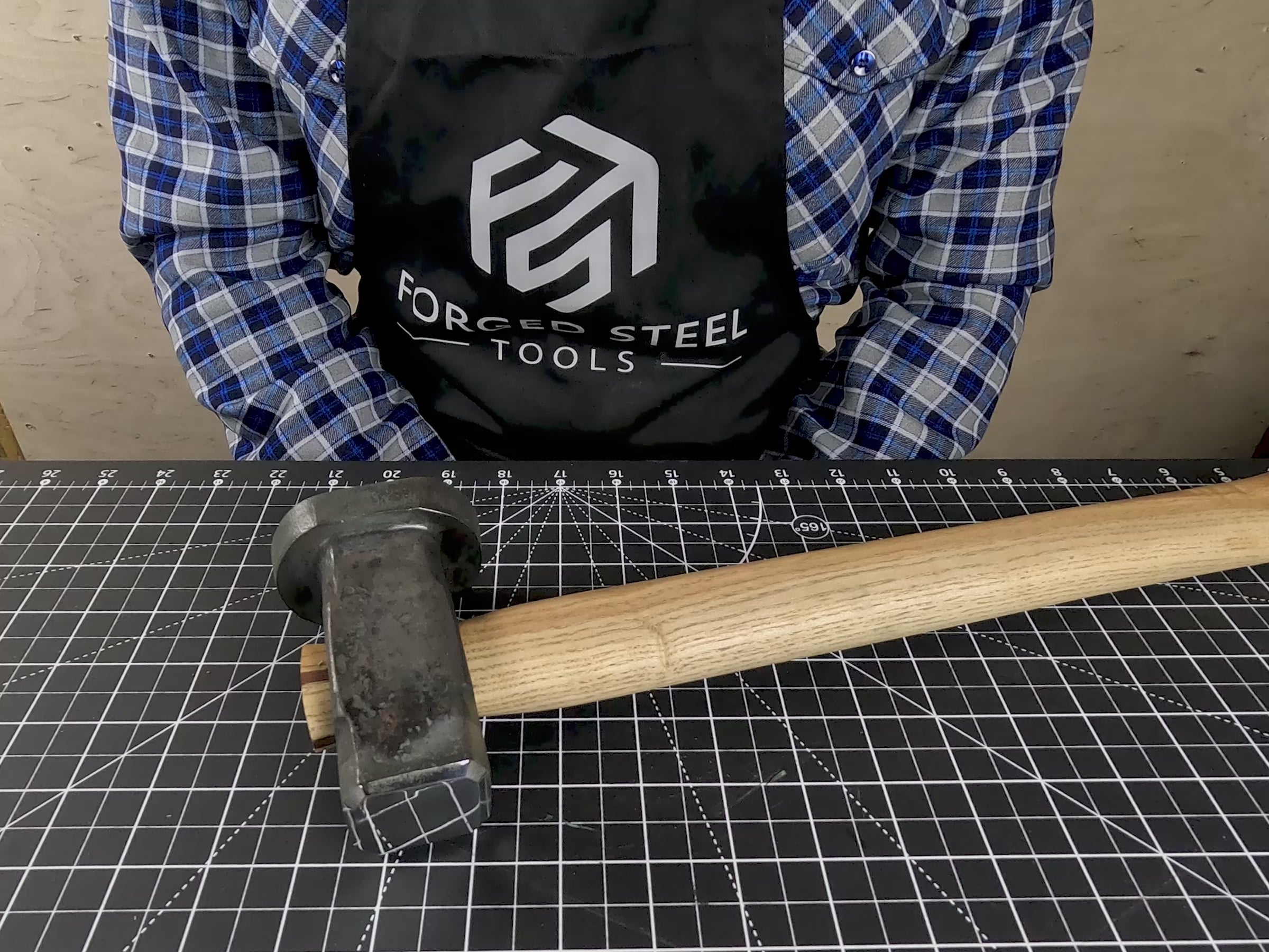 Handgeschmiedeter Doppelschmiedehammer, 1,5 kg (3,3 lbs)