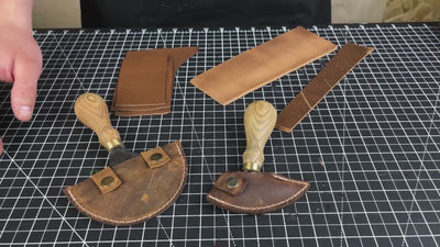 Ensemble de 2 couteaux arrondis en cuir