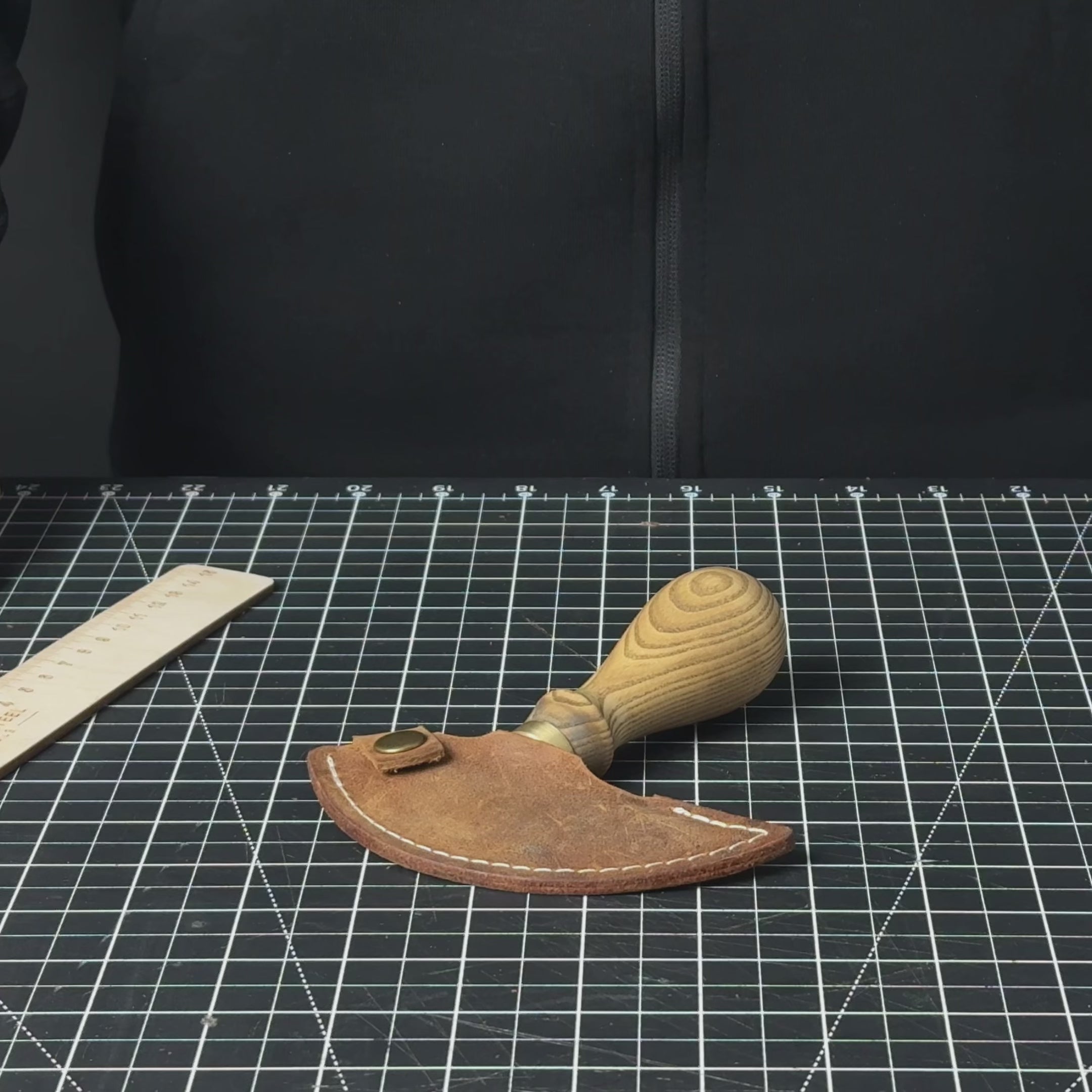 Rundmesser aus Leder, 10 cm (3,9 Zoll)