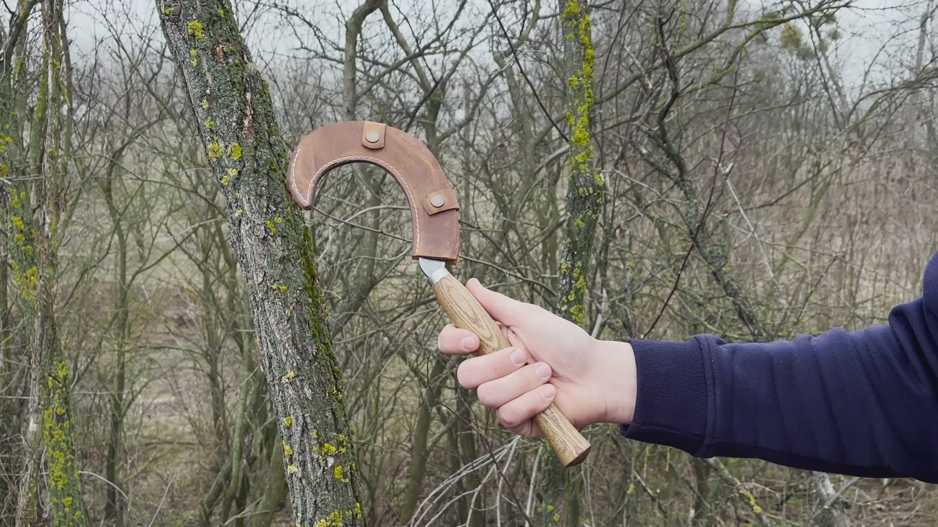 Hand-Forged Sickle, ⌀12 cm (4.7 inches)