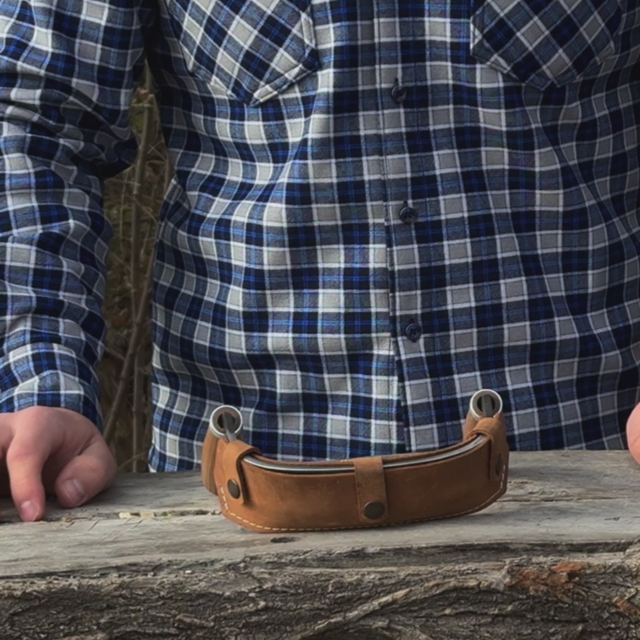 Couteau à barbe demi-arrondi (Inshave) avec étui en cuir, 15 cm (5,9 pouces)