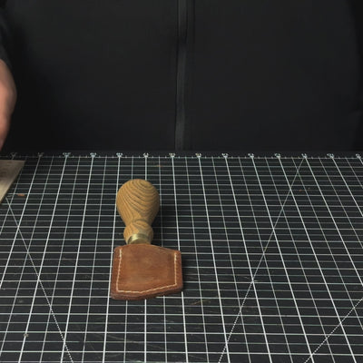 Couteau à parer le cuir coudé, 3 cm (1,18 pouces)