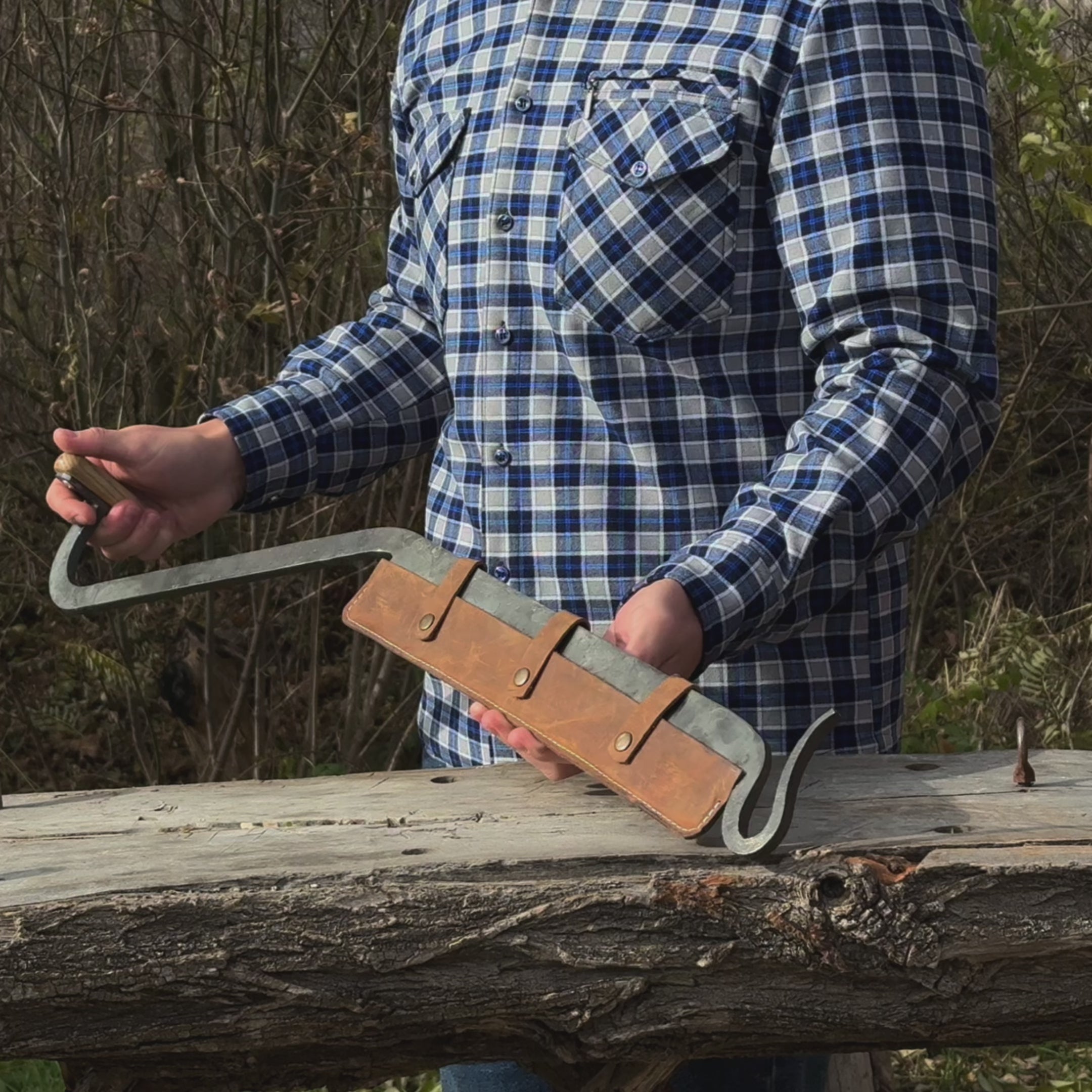 Couteau à crosse de grande taille - Couteau Cloggers