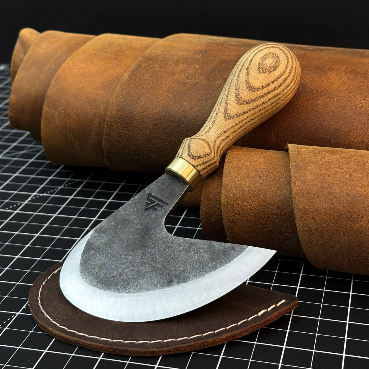 Professional Leather Crafting Half Round Knife, 10.5 cm (4.1 inches) - 1