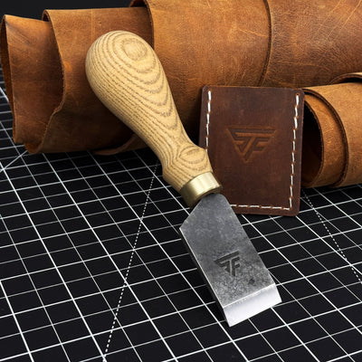 Straight Leather Skiving Knife, 3 cm (1.18 inches) - 1