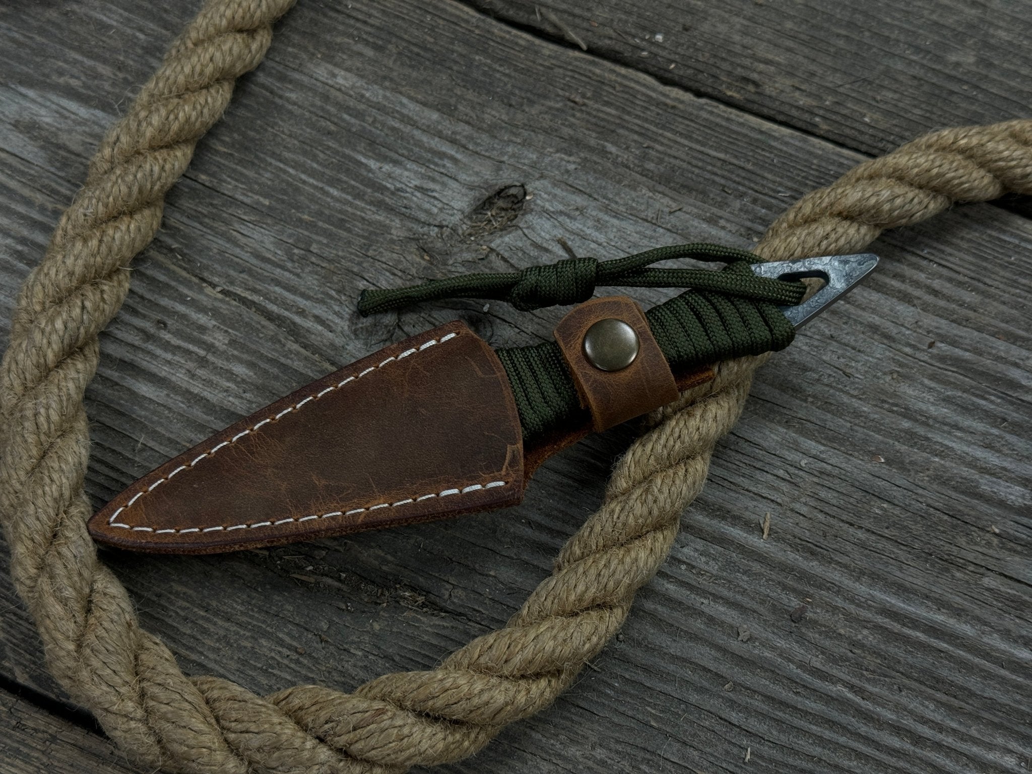 Throwing Knife with Leather Sheath, 18 cm (7.1 inches) - 3