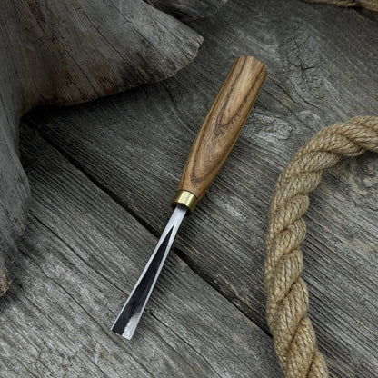 V - Parting Chisel 60 Degree, Blade 8 mm (0.31 inches) - 10
