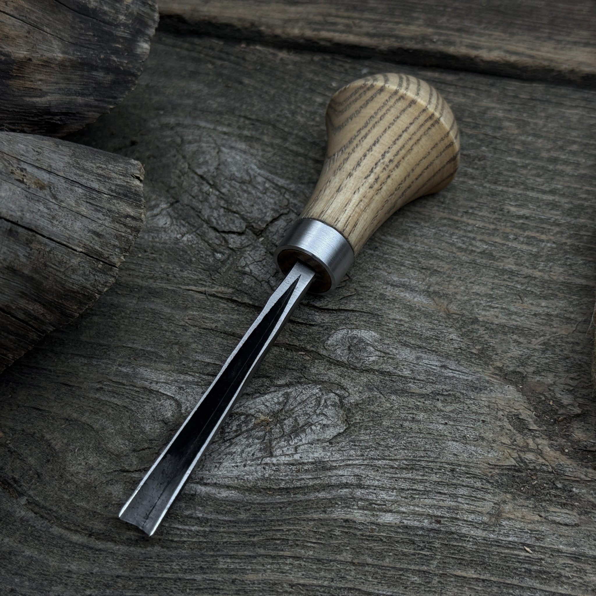 V - Parting Chisel 60 Degree with Palm Handle, 6 mm (0.24 inches) - 2