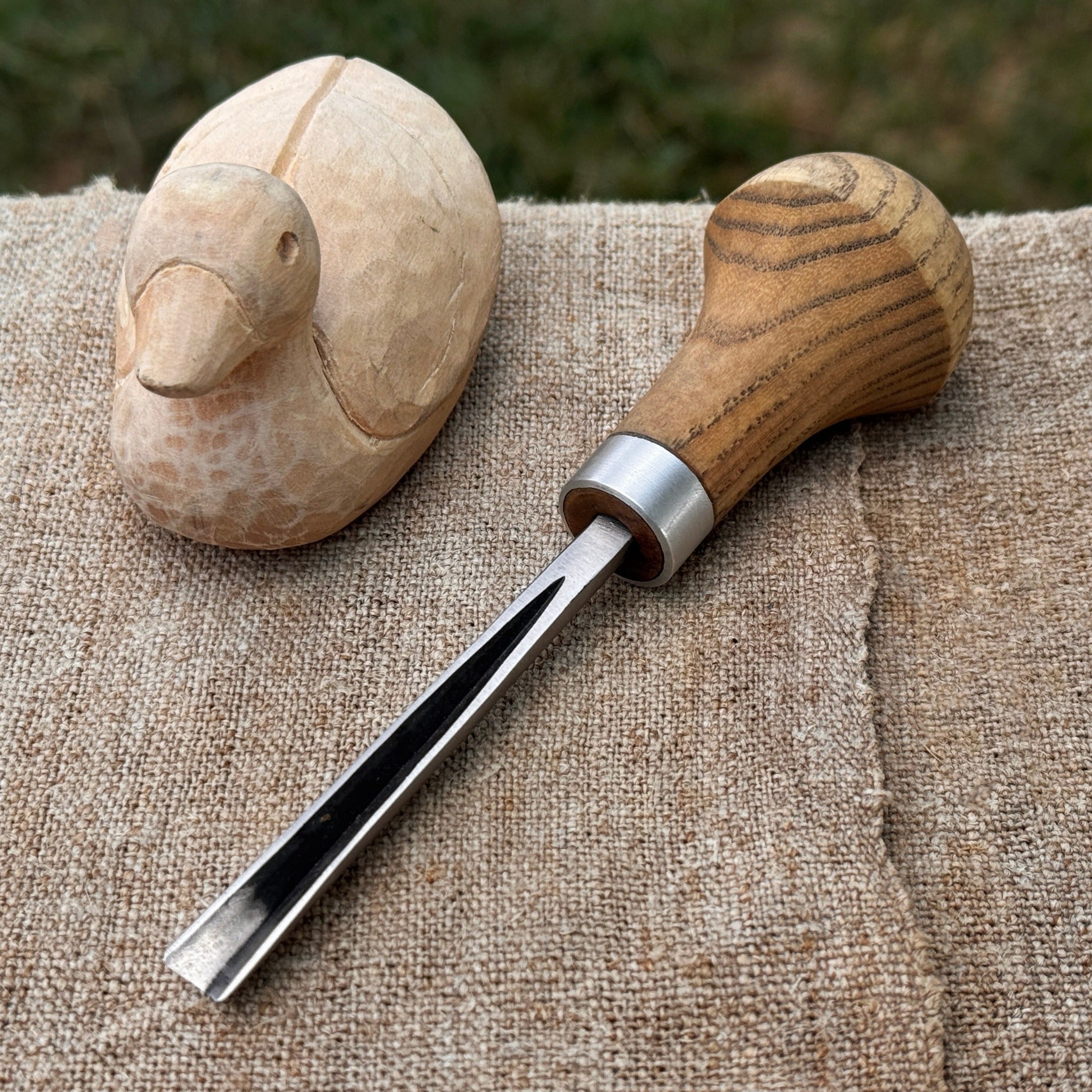 V - Parting Chisel 60 Degree with Palm Handle, 6 mm (0.24 inches) - 1